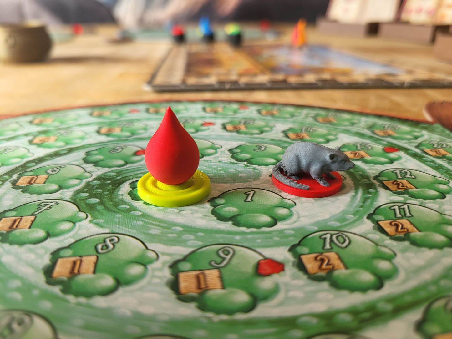 QUACKS | Pieces